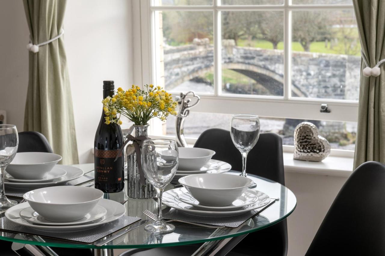 Glan Conwy House One And Two Bedroom Apartments Llanrwst Exteriér fotografie