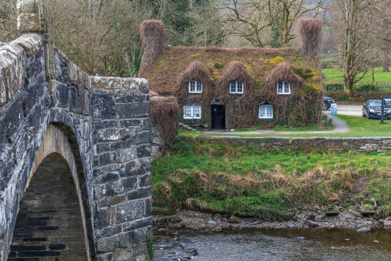 Glan Conwy House One And Two Bedroom Apartments Llanrwst Exteriér fotografie